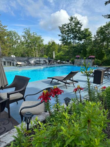 The Villas on Lake George in Diamond Point (NY) The Villas on Lake George in Diamond Point (NY)