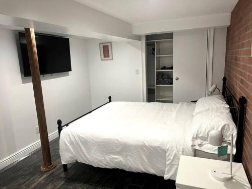 Modern & cozy basement apartment near JFK airport in 퀸즈 Modern & cozy basement apartment near JFK airport in 퀸즈
