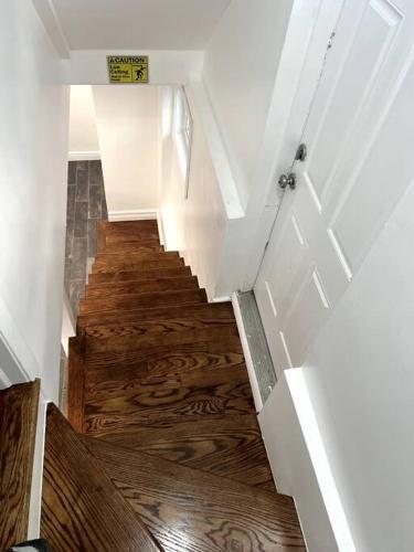Modern & cozy basement apartment near JFK airport in 퀸즈 Modern & cozy basement apartment near JFK airport in 퀸즈
