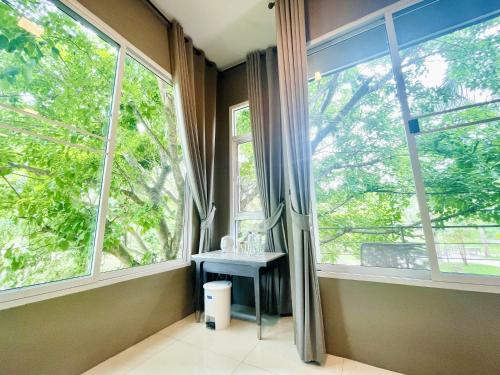 Balcony/terrace, Tree Scape Mountain View Resort in Hang Dong Balcony/terrace, Tree Scape Mountain View Resort in Hang Dong