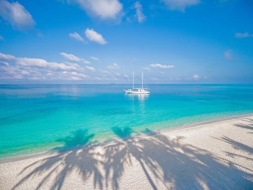 Beach, Meeru Maldives Resort Island in Maldive Islands Beach, Meeru Maldives Resort Island in Maldive Islands