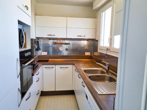 cuisine, Appartement vue mer dans l Estérel - Les Clés de l'Esterel (Appartement vue mer dans l Esterel - Les Cles de l'Esterel) in Le Trayas Superieur cuisine, Appartement vue mer dans l Estérel - Les Clés de l'Esterel (Appartement vue mer dans l Esterel - Les Cles de l'Esterel) in Le Trayas Superieur
