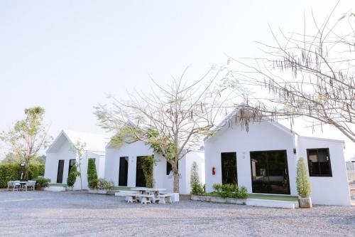 Peeranon Resort near Artitaya Country Club Peeranon Resort near Artitaya Country Club