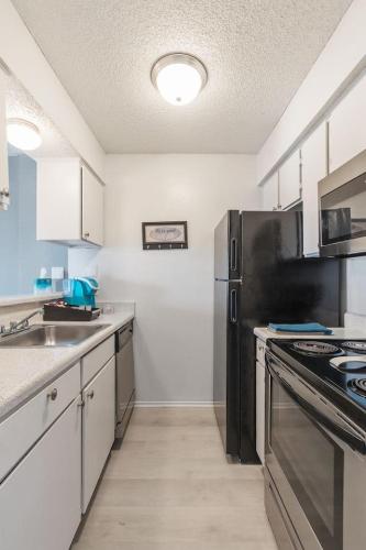 One Bed One Bath Affordable Apt With Balcony in Lake Highlands One Bed One Bath Affordable Apt With Balcony in Lake Highlands