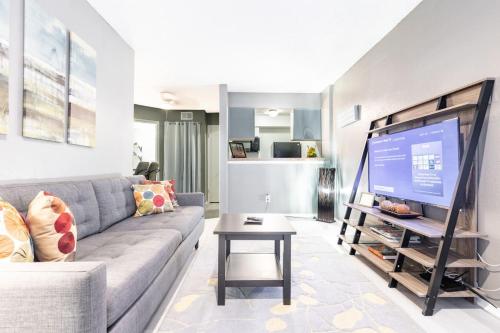 Charming Corporate Apartment in DFW in Lake Highlands Charming Corporate Apartment in DFW in Lake Highlands