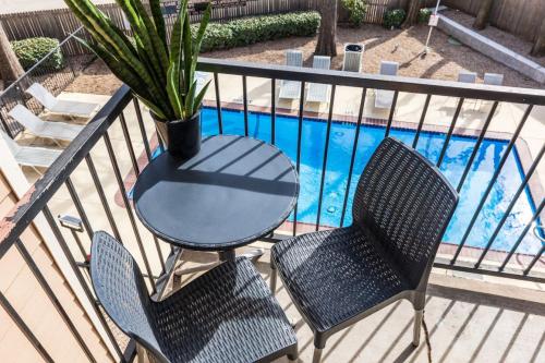Cozy North Dallas One Bedroom Stay in Lake Highlands Cozy North Dallas One Bedroom Stay in Lake Highlands