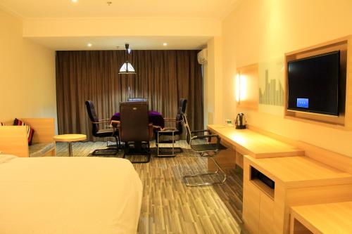 This photo about City Comfort Inn Huizhou Huxi Avenue shared on HyHotel.com