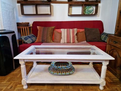 Santa Ana, buhardilla en La Latina para dos