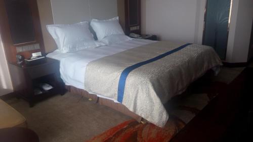 This photo about Yinchuan Western Airport Aviation Hotel shared on HyHotel.com