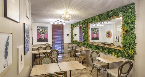 Ostal Pau Universite, Sure Hotel Collection by Best Western in Rue Ronsard Ostal Pau Universite, Sure Hotel Collection by Best Western in Rue Ronsard