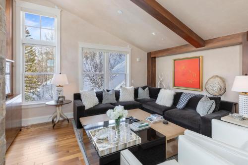 The Auberge Residences at Element 52 in Telluride (CO) The Auberge Residences at Element 52 in Telluride (CO)