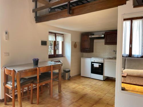 45 négyzetméteres, 1 hálószobás Ház 1 fürdőszobával Visgnola területén (Breva, Loft tra gli ulivi ed il lago) in Bellagio 45 négyzetméteres, 1 hálószobás Ház 1 fürdőszobával Visgnola területén (Breva, Loft tra gli ulivi ed il lago) in Bellagio