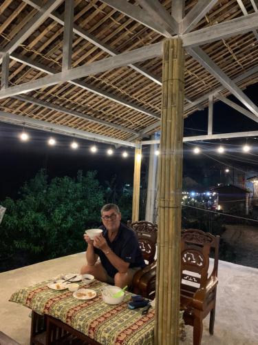 Nhà Cổ Bản Giốc Homestay - Làng đá Khuổi Ky (Nha Co Ban Gioc Homestay - Lang đa Khuoi Ky) in Chong Ho Nhà Cổ Bản Giốc Homestay - Làng đá Khuổi Ky (Nha Co Ban Gioc Homestay - Lang đa Khuoi Ky) in Chong Ho