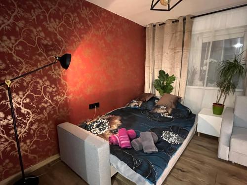 Kameralna kawalerka w stylu loftu blisko centrum