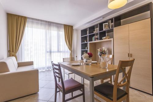Food and beverages, ApartHotel Anghel in Siena Food and beverages, ApartHotel Anghel in Siena