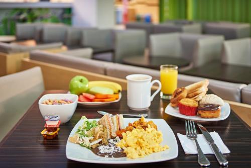 Food and beverages, Ibis Cancun Centro Hotel in Cancun Food and beverages, Ibis Cancun Centro Hotel in Cancun
