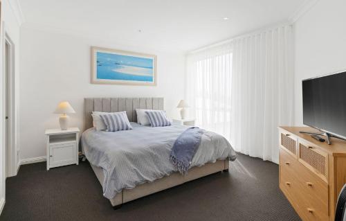 Apartment with Sea View image 8
