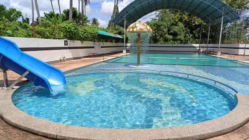 Swimming pool, C Hotel near Politeknik Sultan Abdul Halim Muadzam Shah Swimming pool, C Hotel near Politeknik Sultan Abdul Halim Muadzam Shah