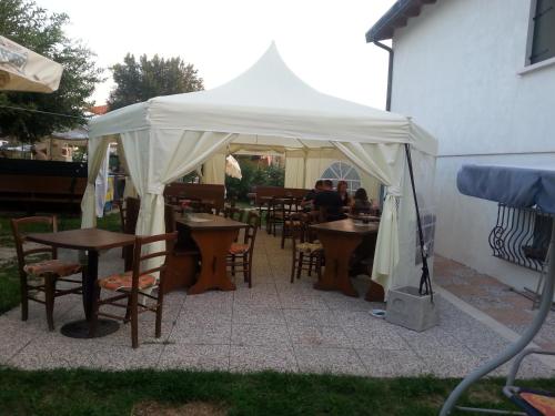 This photo about B&B Bagigiogrill shared on HyHotel.com