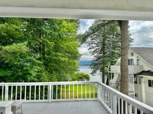 The Villas on Lake George in Diamond Point (NY) The Villas on Lake George in Diamond Point (NY)