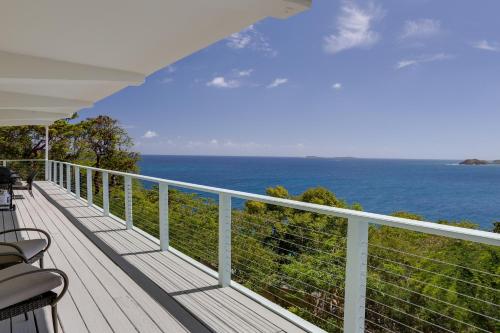 Sea La Vie - Waterfront St Thomas Escape with Pool in Nazareth Sea La Vie - Waterfront St Thomas Escape with Pool in Nazareth