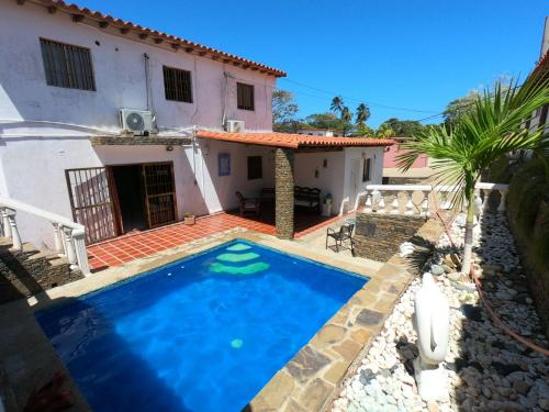 Swimming pool, Appartement avec commodite 150 mts de la plage Casa el Pozo in Playa El Agua Swimming pool, Appartement avec commodite 150 mts de la plage Casa el Pozo in Playa El Agua