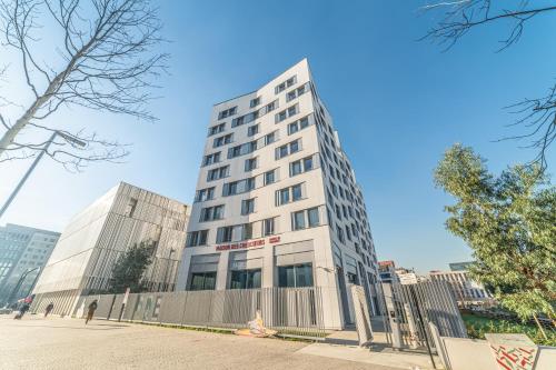 Exterior view, Break and Home Campus Condorcet Maison des chercheurs in Aubervilliers Exterior view, Break and Home Campus Condorcet Maison des chercheurs in Aubervilliers
