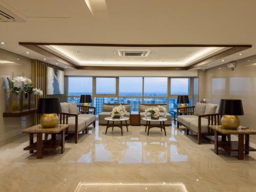 Bar/lounge, GemstoneBR in SMDC Coast Residences near Libertad LRT Station Bar/lounge, GemstoneBR in SMDC Coast Residences near Libertad LRT Station