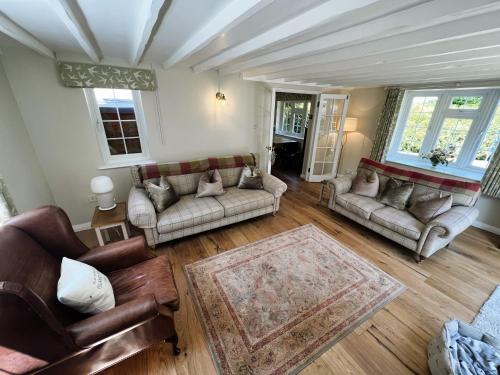 Shared lounge/TV area, Fairy Hill Cottage in Nettlestone and Seaview Shared lounge/TV area, Fairy Hill Cottage in Nettlestone and Seaview