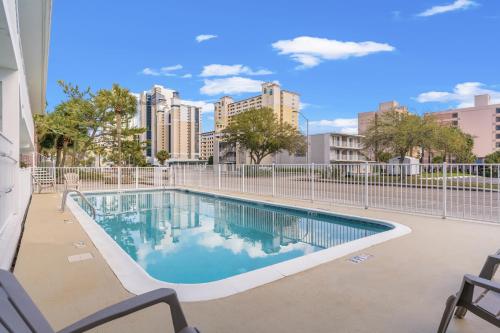 Pool, Fin's Inn near Myrtle Beach Boardwalk & Promenade Pool, Fin's Inn near Myrtle Beach Boardwalk & Promenade