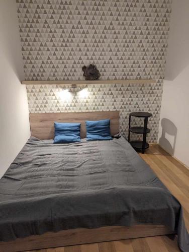 Third Floor Art Idyll