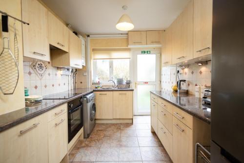 Oak House in Mid Wales with Log Burner By Seren Short Stays in Machynlleth Oak House in Mid Wales with Log Burner By Seren Short Stays in Machynlleth