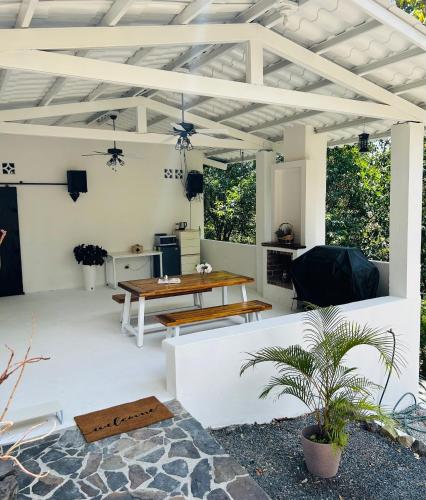 Guest house in Altos del Maria in La Laguna Guest house in Altos del Maria in La Laguna