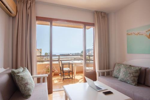 Hotel y Apartamentos Playa Mar in Manacor Hotel y Apartamentos Playa Mar in Manacor