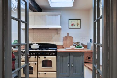Alexis Cottage Tetbury Cotswolds in Tetbury Alexis Cottage Tetbury Cotswolds in Tetbury