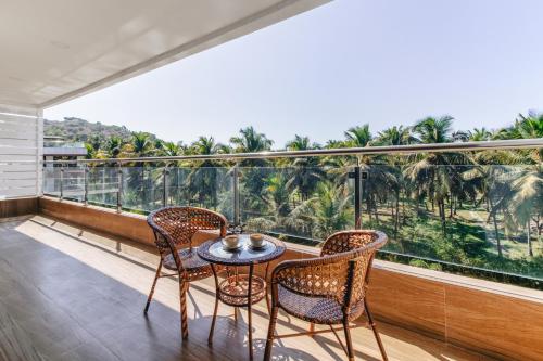 Luxury 4BHK Pool Villa with Tropical View in Goa Luxury 4BHK Pool Villa with Tropical View in Goa