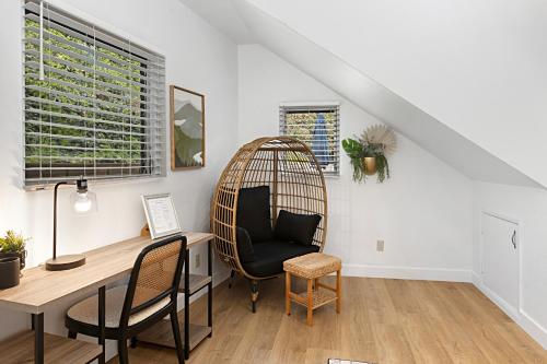 Designer Poolside 1Bed1Bth Retreat in La Mesa Designer Poolside 1Bed1Bth Retreat in La Mesa
