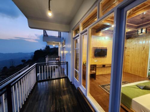 Gadegal Homestay Narkanda Room and Pahadi Cafe in Matiana Gadegal Homestay Narkanda Room and Pahadi Cafe in Matiana