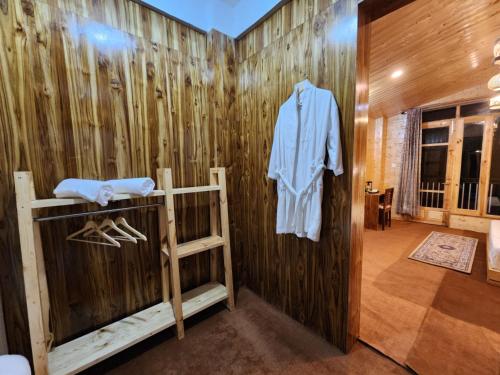 Gadegal Homestay Narkanda Room and Pahadi Cafe in Matiana Gadegal Homestay Narkanda Room and Pahadi Cafe in Matiana