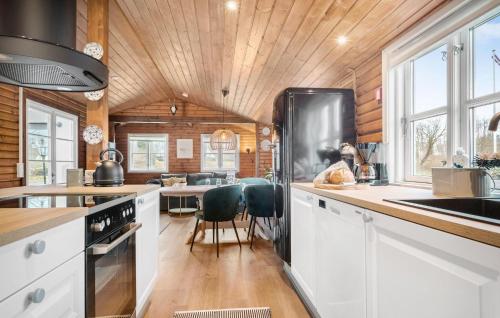 ห้องครัว, Stunning Home In Haderslev With Kitchen in ฮาเดอร์สเลฟ ห้องครัว, Stunning Home In Haderslev With Kitchen in ฮาเดอร์สเลฟ