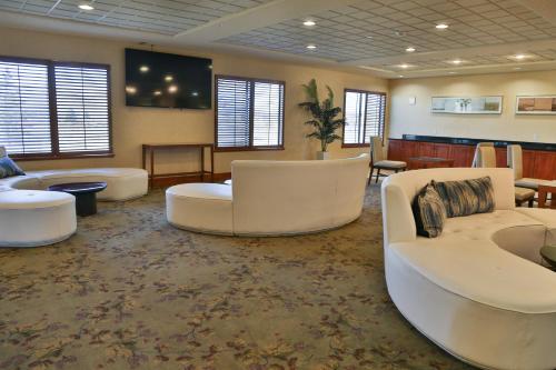 לובי, Sweetwater Lodge - Rock Springs - Green River in רוק ספרינגס(דבליו ואי) לובי, Sweetwater Lodge - Rock Springs - Green River in רוק ספרינגס(דבליו ואי)