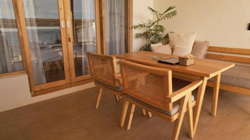 Balkon/teras, Akasha Beach Club in Tanete Balkon/teras, Akasha Beach Club in Tanete
