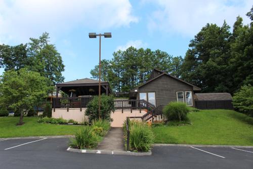 Higher Altitude in Gatlinburg (TN) Higher Altitude in Gatlinburg (TN)