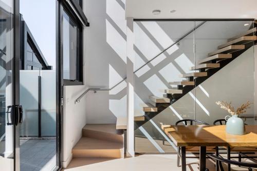 Fitzroy North Apartments by Urban Rest in Carlton Fitzroy North Apartments by Urban Rest in Carlton