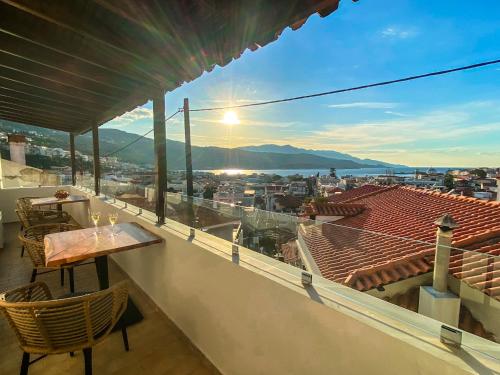 Balcony/terrace, Apellou Apartments in Samos City Center Balcony/terrace, Apellou Apartments in Samos City Center