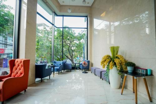 Shared lounge/TV area, Central Hotel & Spa Danang near Da Nang Fine Arts Museum Shared lounge/TV area, Central Hotel & Spa Danang near Da Nang Fine Arts Museum