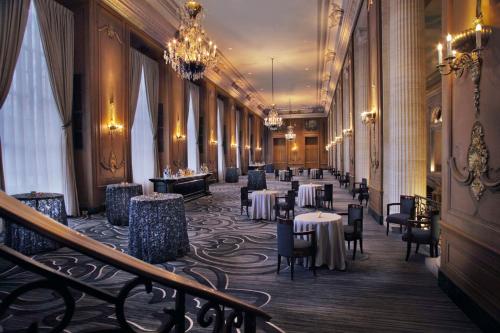 Meeting room / ballrooms, Hilton Chicago Hotel in Chicago (IL) Meeting room / ballrooms, Hilton Chicago Hotel in Chicago (IL)