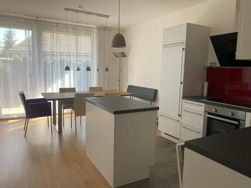 Facilities, Burgblick Villach Haus FUX-immo, 10min zum Skifahren, 10 min zum See, rundherum Wandern und Radeln in Kumitz Facilities, Burgblick Villach Haus FUX-immo, 10min zum Skifahren, 10 min zum See, rundherum Wandern und Radeln in Kumitz