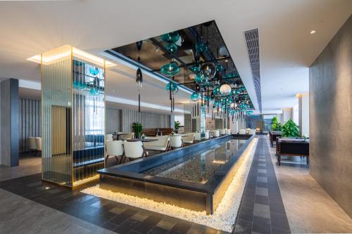 Restaurant, Guangzhou Baiyun Airport Ginco Hotel - T2 Terminal in Baiyun International Airport Area Restaurant, Guangzhou Baiyun Airport Ginco Hotel - T2 Terminal in Baiyun International Airport Area