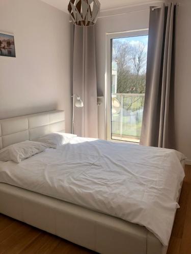 Quiet Ursynow Airport S2